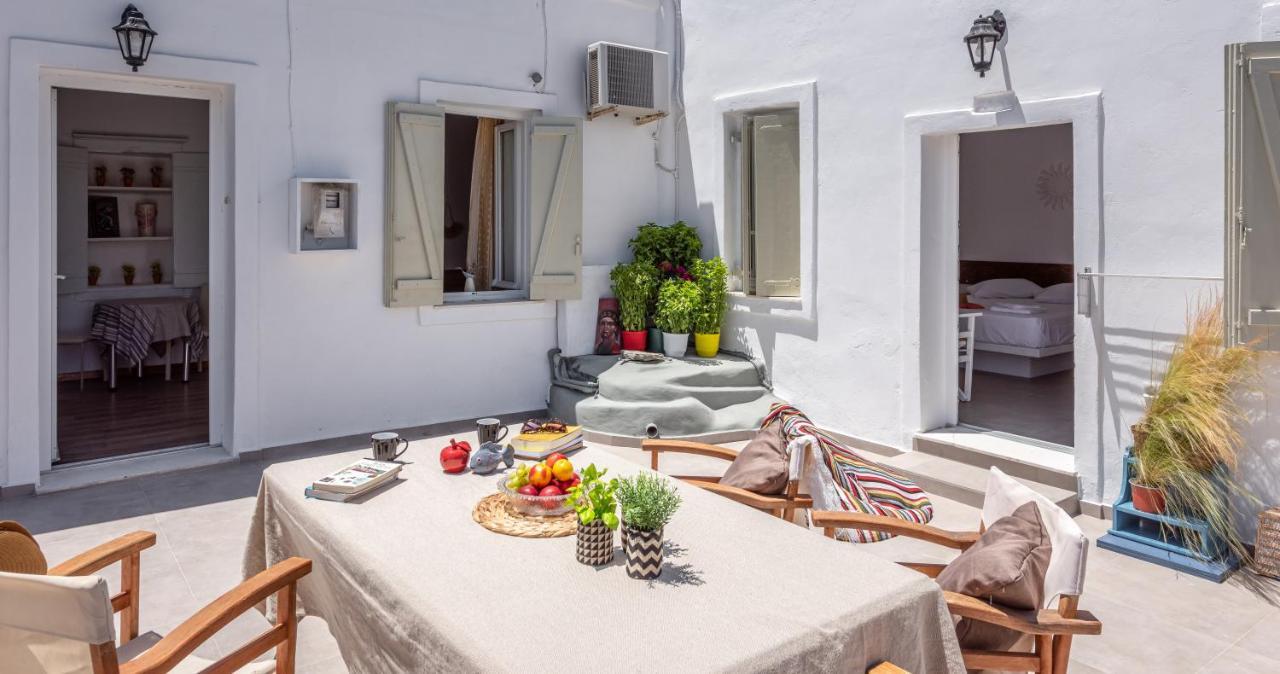 Plakes Sea View Apartment Plaka (Milos) Esterno foto