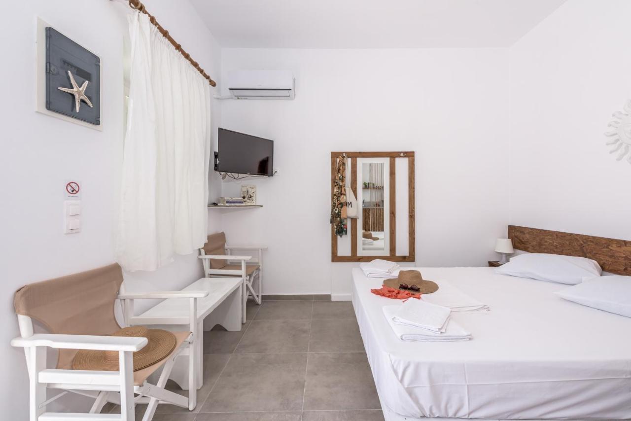 Plakes Sea View Apartment Plaka (Milos) Esterno foto