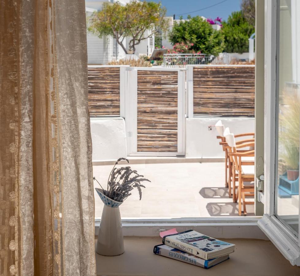 Plakes Sea View Apartment Plaka (Milos) Esterno foto